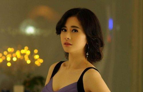 吃瓜少女王小骞是谁啊视频,网络红人的崛起之路