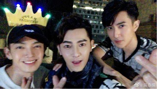 美人儿吃瓜视频大全集,揭秘娱乐圈幕后风云