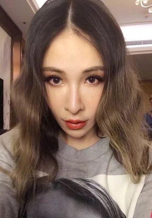 自拍吃瓜视频自拍,自拍吃瓜视频，解锁夏日趣味新姿势