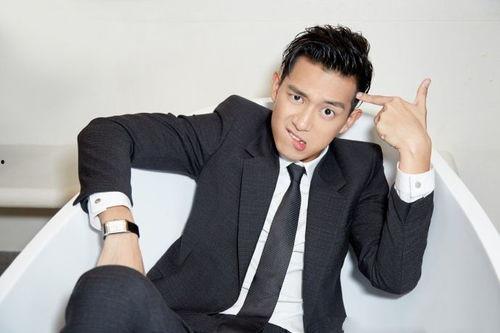 李现吃瓜视频真假对比图,真假对比揭示明星幕后真相