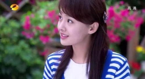 郑爽坐地吃瓜的视频,这瓜太新鲜了！