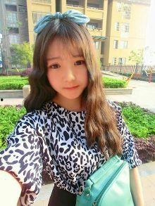 吃瓜女大学生网红视频,女大学生网红的吃瓜日常揭秘