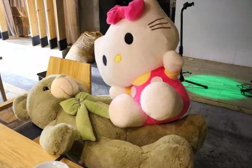 吃瓜求婚现场踢玩偶视频,浪漫求婚现场瞬间引爆网络