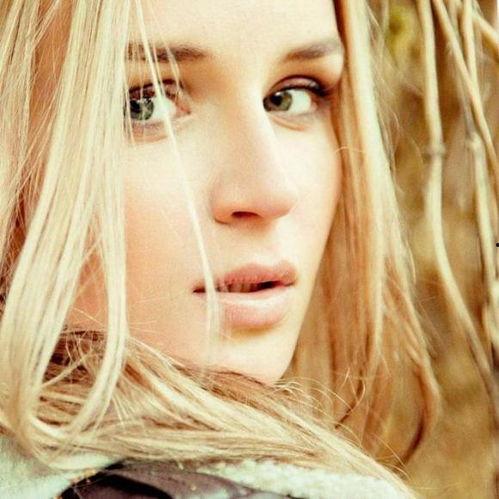 波琳娜吃瓜视频,揭秘娱乐圈幕后故事